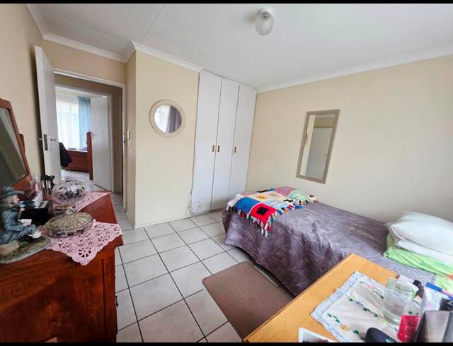 3 BEDROOM TOWNHOUSE FOR SALE IN WITFIELD